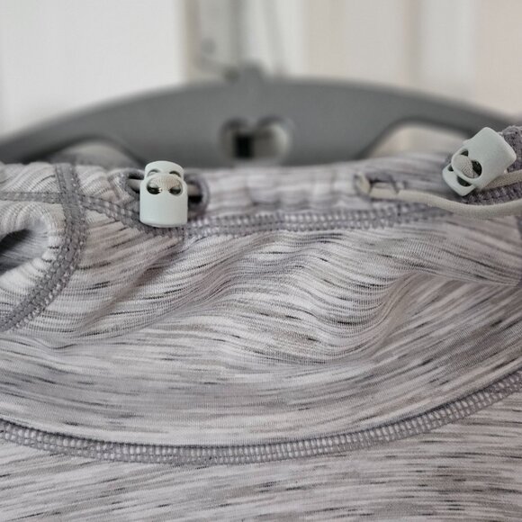 GapFit Sweatshirt Hoodie - Shades of Gray - Size Medium - Picture 4 of 7